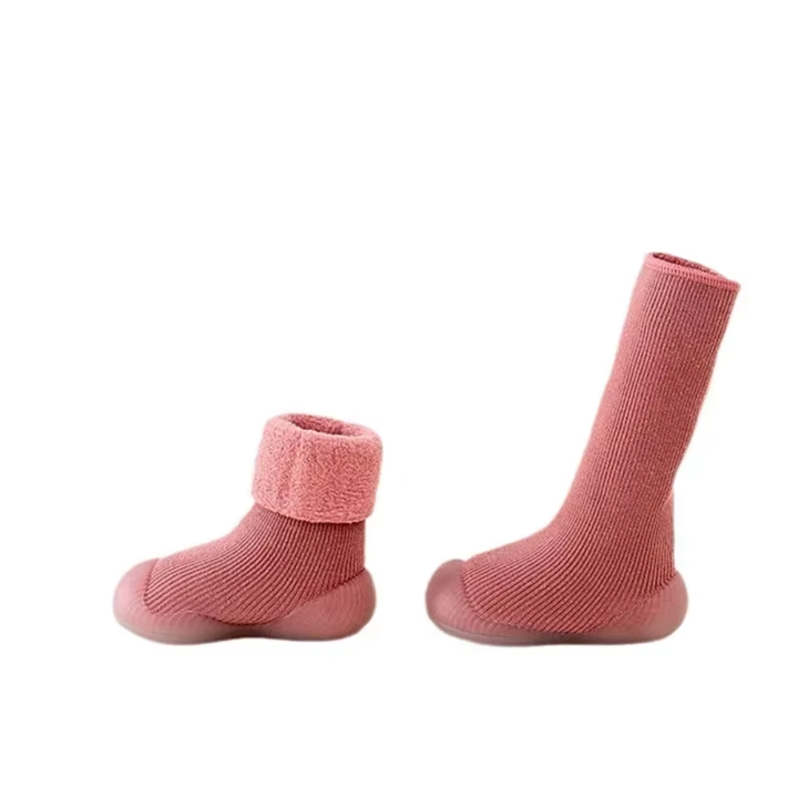 WarmNest – Meia-Sapatinho Antiderrapante para Primeiros Passinhos no Inverno