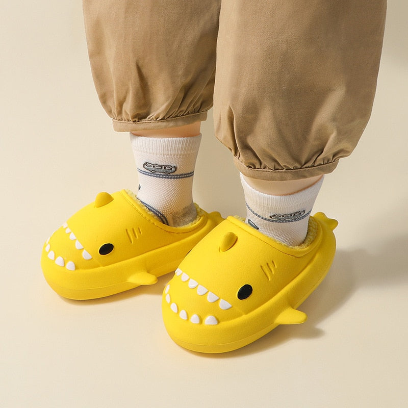 Pantufa Baby Shark Infantil
