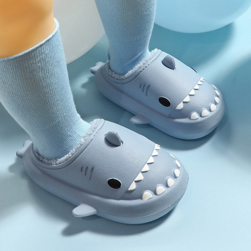 Pantufa Baby Shark Infantil