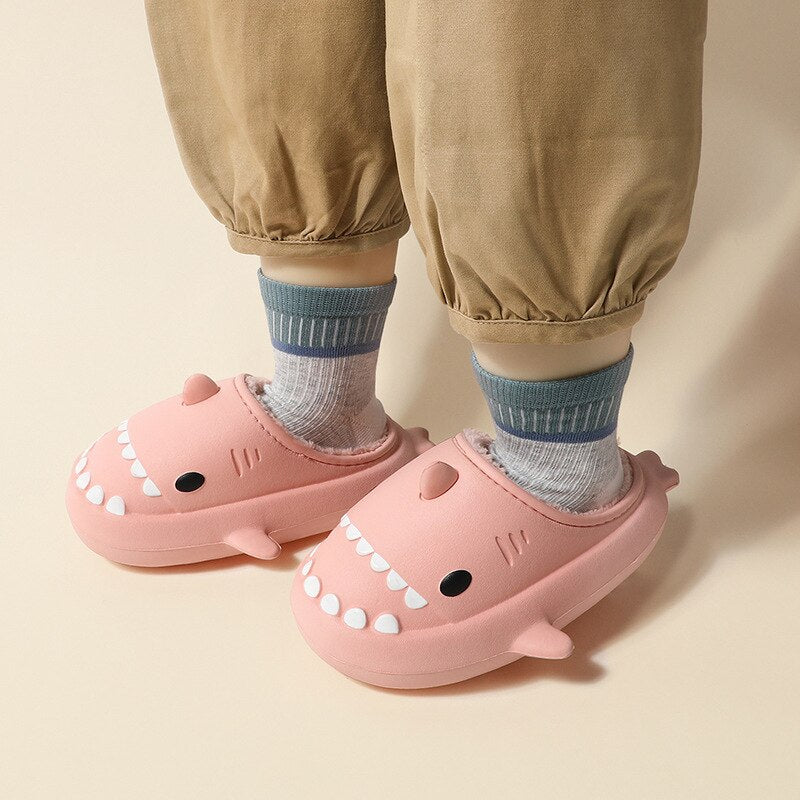 Pantufa Baby Shark Infantil
